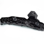 8983951872-FRONT BUMPER SIDE TO WING RETAINER BRACKET RH